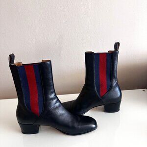 Gucci Black Striped Chelsea booties size 37.5